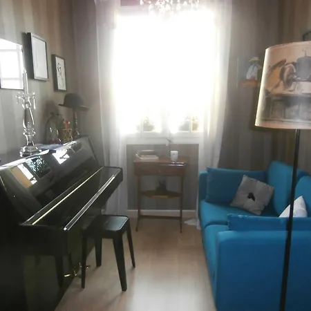 La Maison D'euphrasie D'hotes Bed & Breakfast